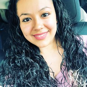 Meet your Posher, Crystal